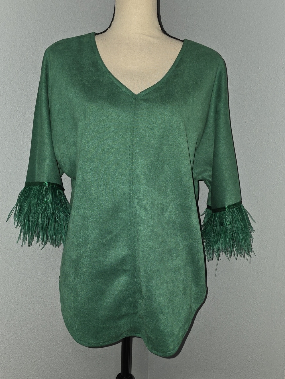 Green Feather-Trim Faux Suede V-Neck Women’s Top Sz S